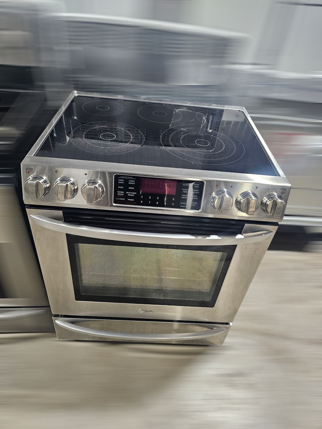 Cuisinière LG haute gamme à conviction