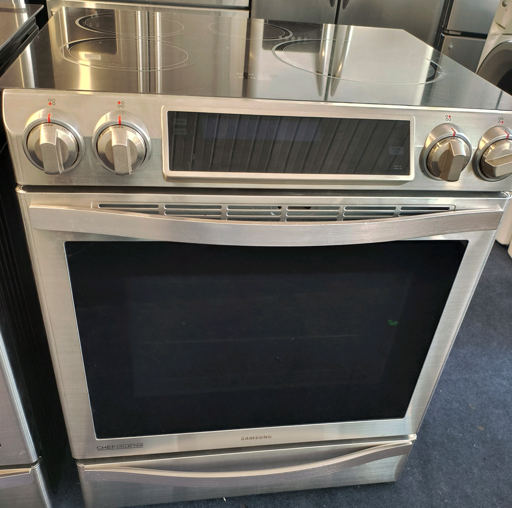 Cuisinière Samsung a induction, et a conviction 30"