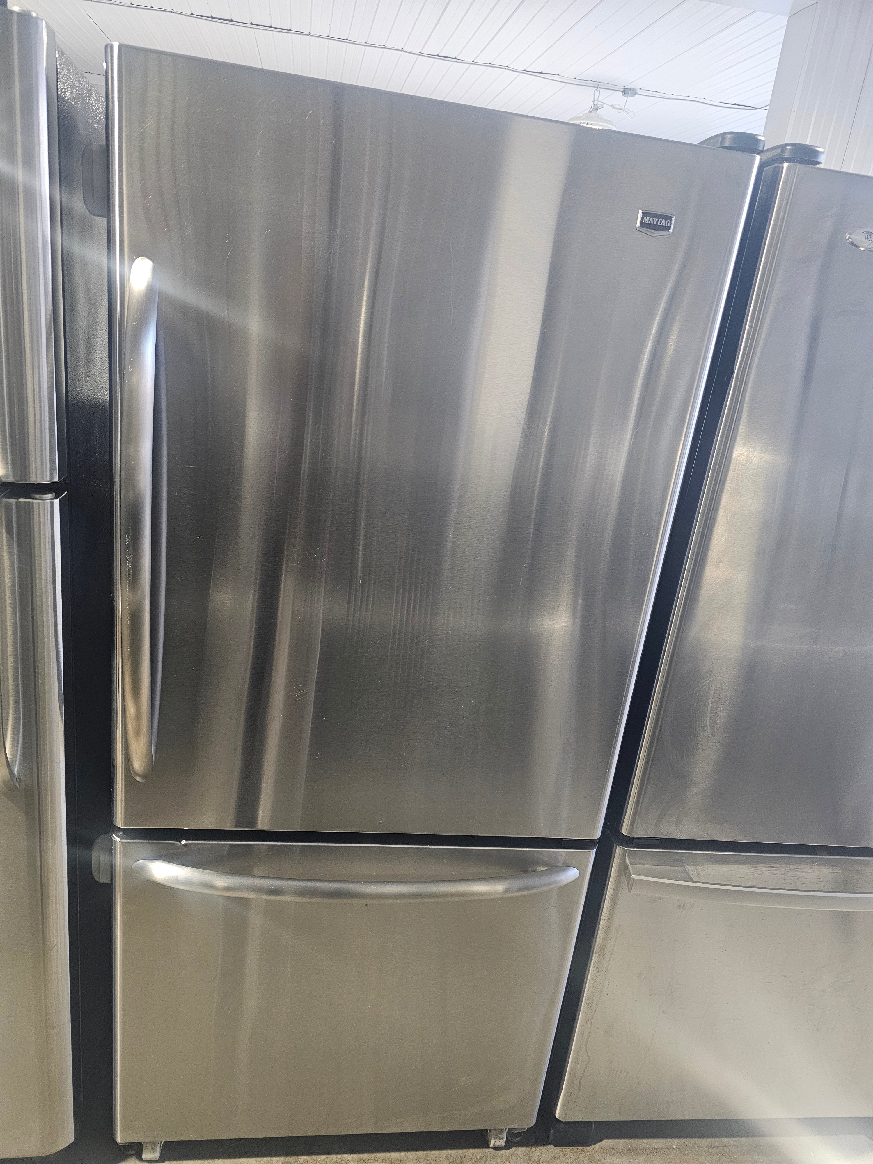 Réfrigérateur maytag 30" congélateur en bas