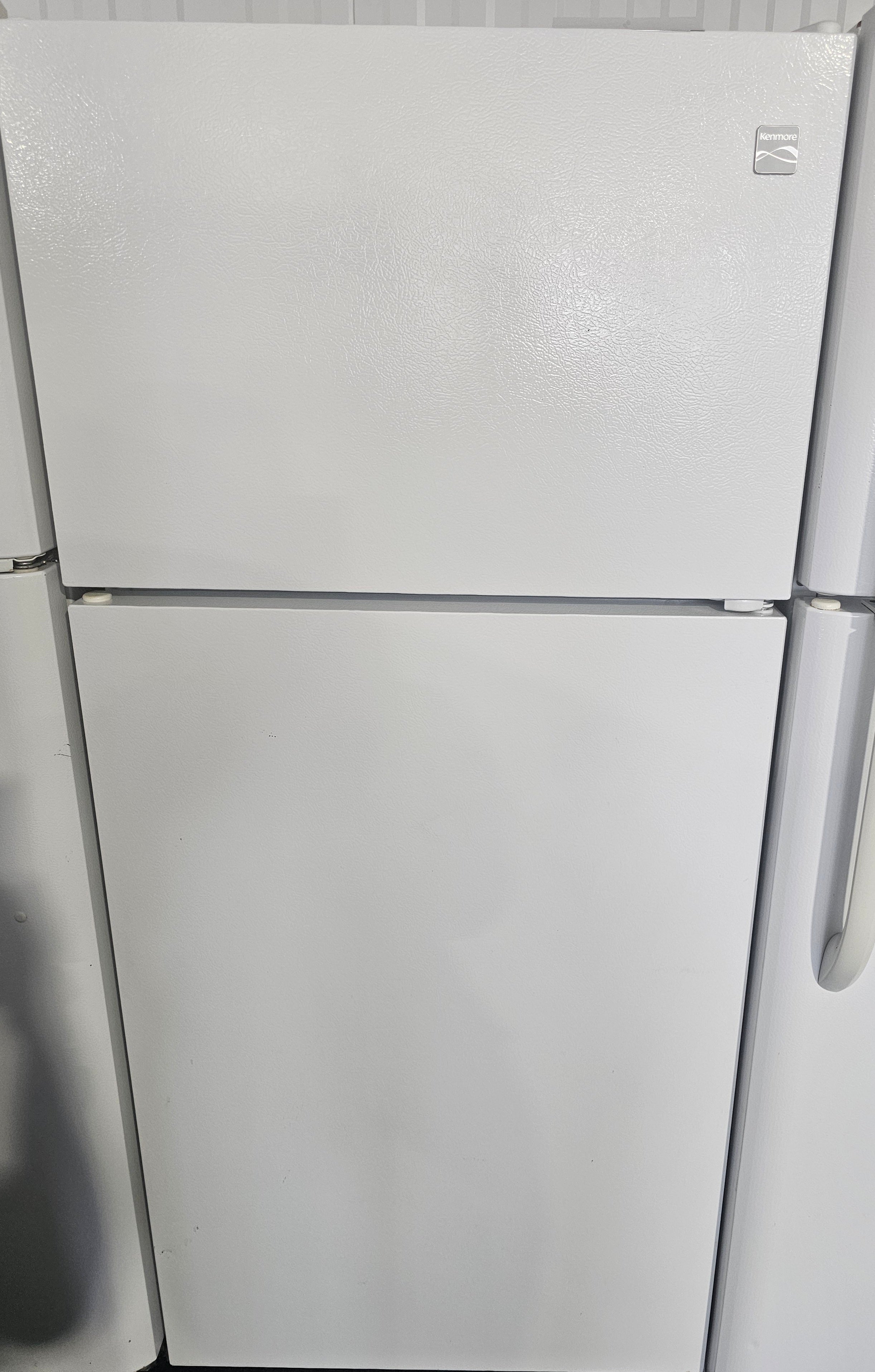 Réfrigérateur de marque kenmore  28"
