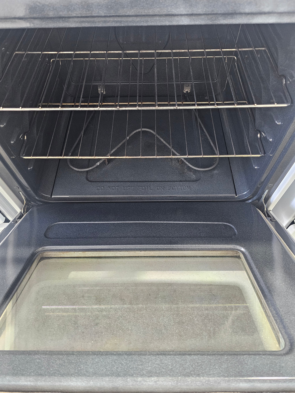 Cuisinière marque frigidaire occasionnels reconditioner