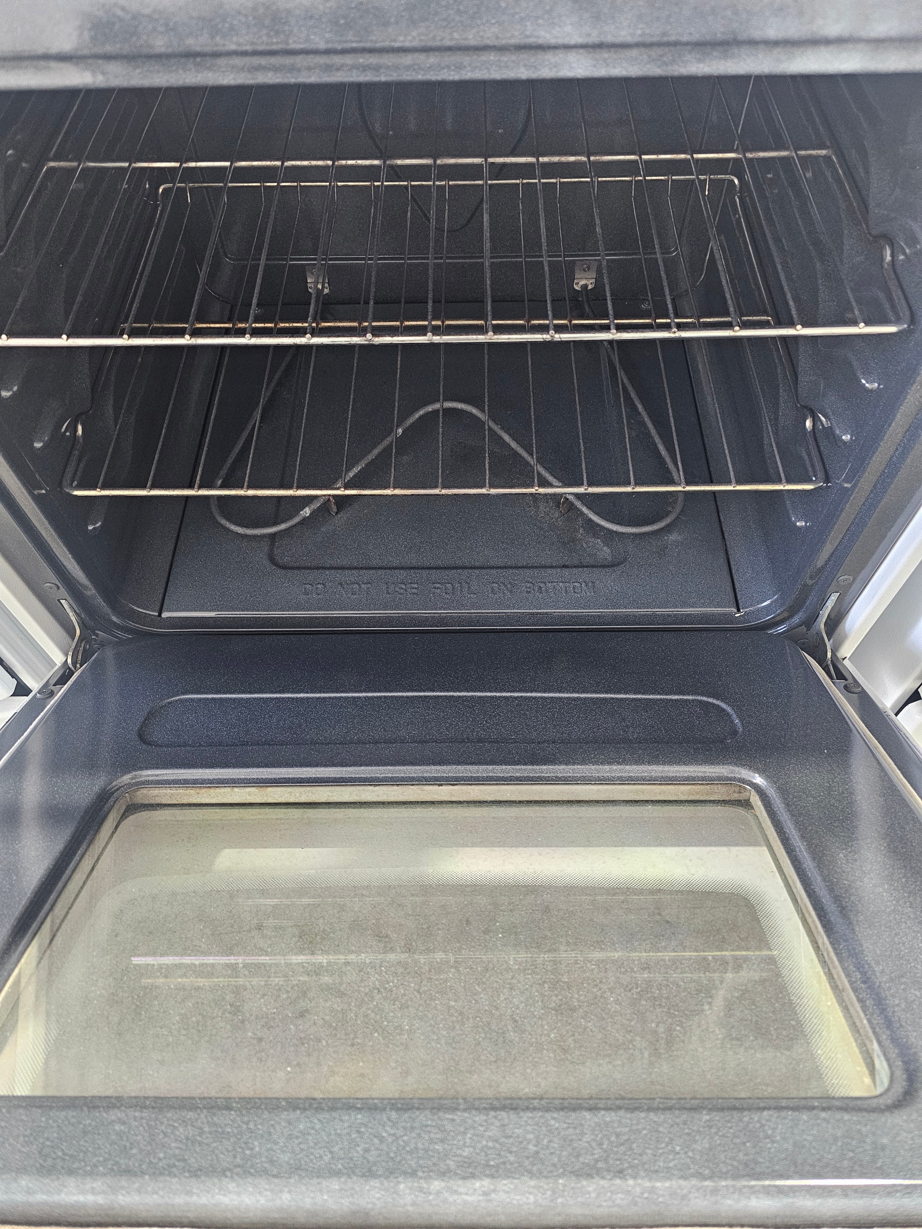 Cuisinière marque frigidaire occasionnels reconditioner